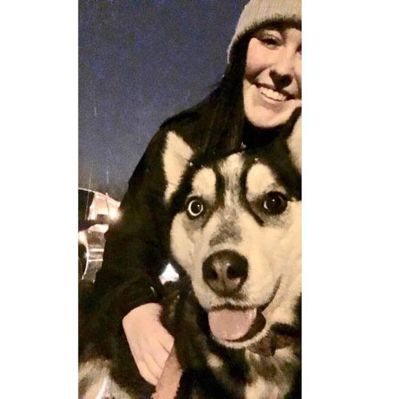 Meet your Posher, Tiffany - Picture 1 of 1